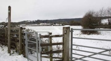 ! 1 Reduced DSC_9131 Kissing gate to village green E